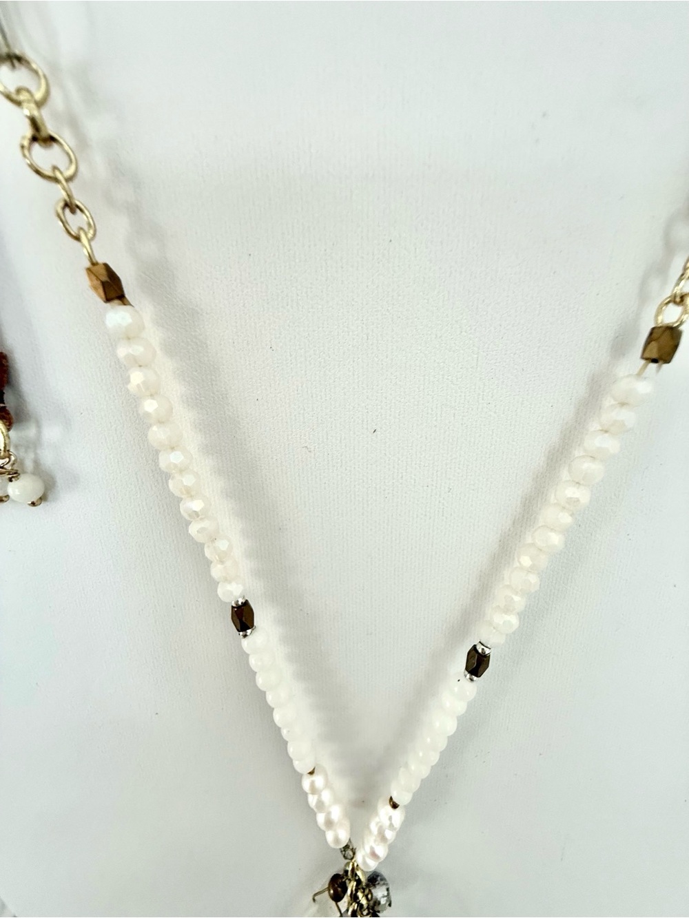 Chan Luu necklace leather , pearls and crystals - Picture 7 of 10